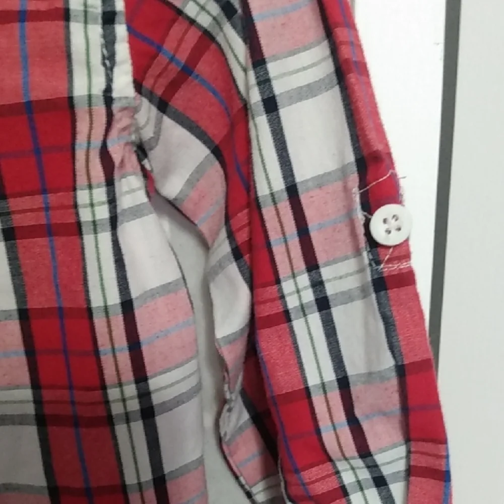 DKNY Kids Red and White Plaid Button Down Shirt 3T Long Roll Tab Sleeves‎